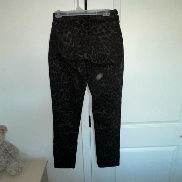 🐆 Abercrombie Curve Love 90s Relaxed Leopard Print Straight Leg Jeans 26L NWT - Picture 8 of 13